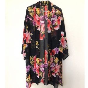 🌸 Fashion Nova Black Floral Kimono